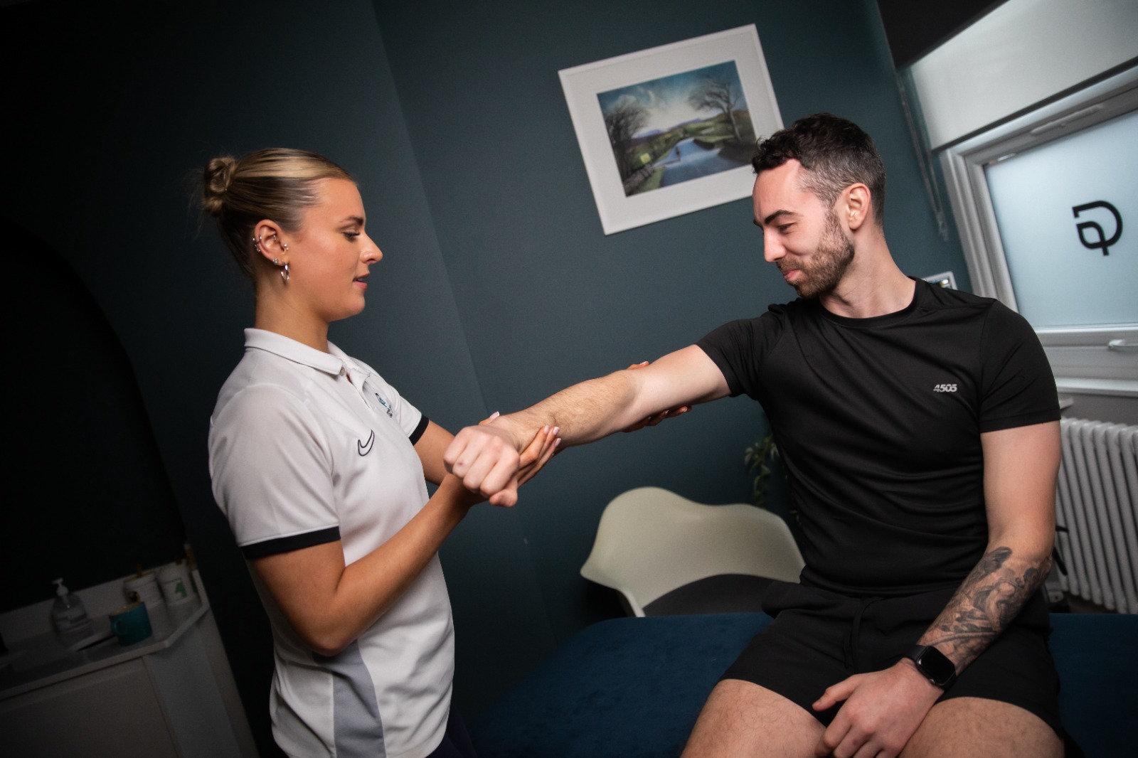 Wrist Pain - Glossop Physiotherapy Clinic
